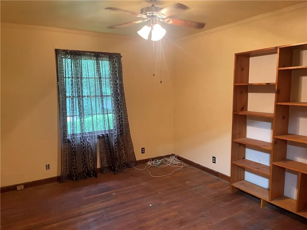 172 Raymond Carson Newnan, GA 30265