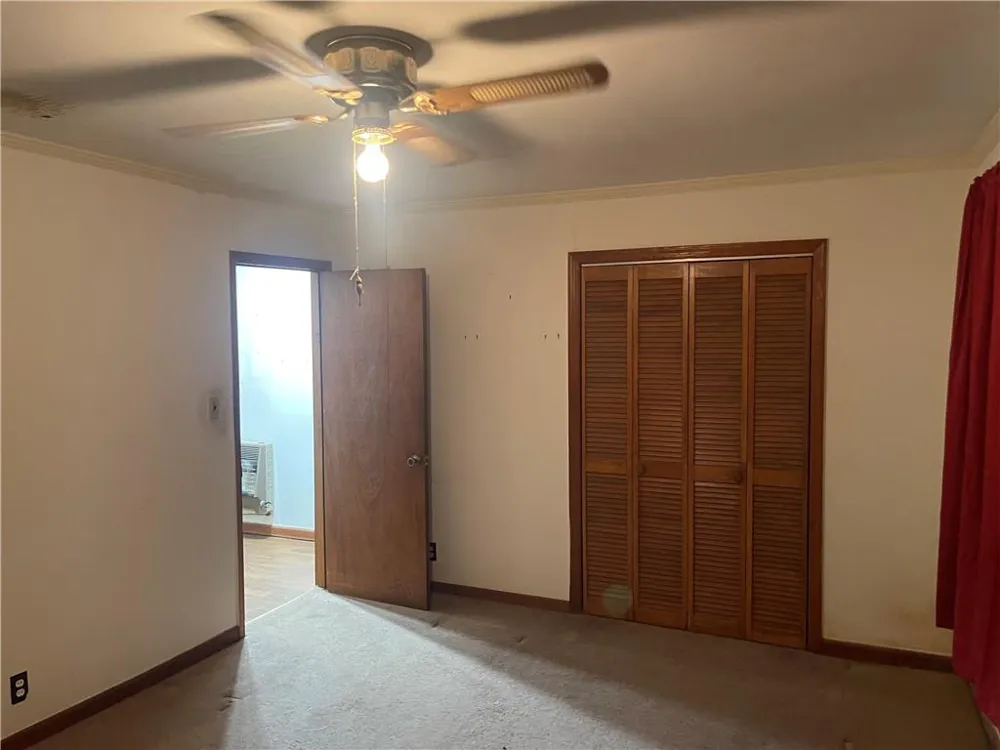 172 Raymond Carson Newnan, GA 30265