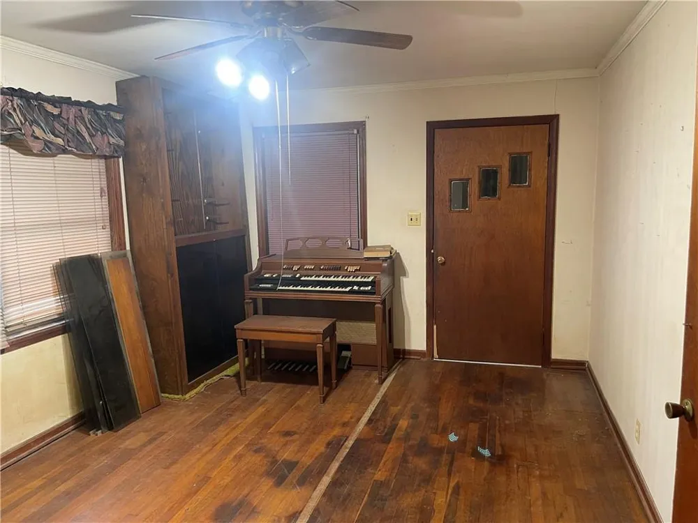172 Raymond Carson Newnan, GA 30265