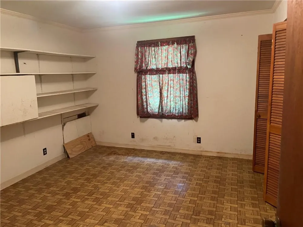 172 Raymond Carson Newnan, GA 30265