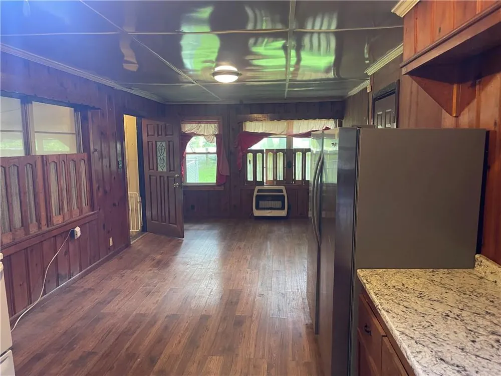 172 Raymond Carson Newnan, GA 30265