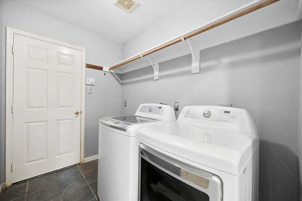 3512 Valley Forge Sachse, TX 75048