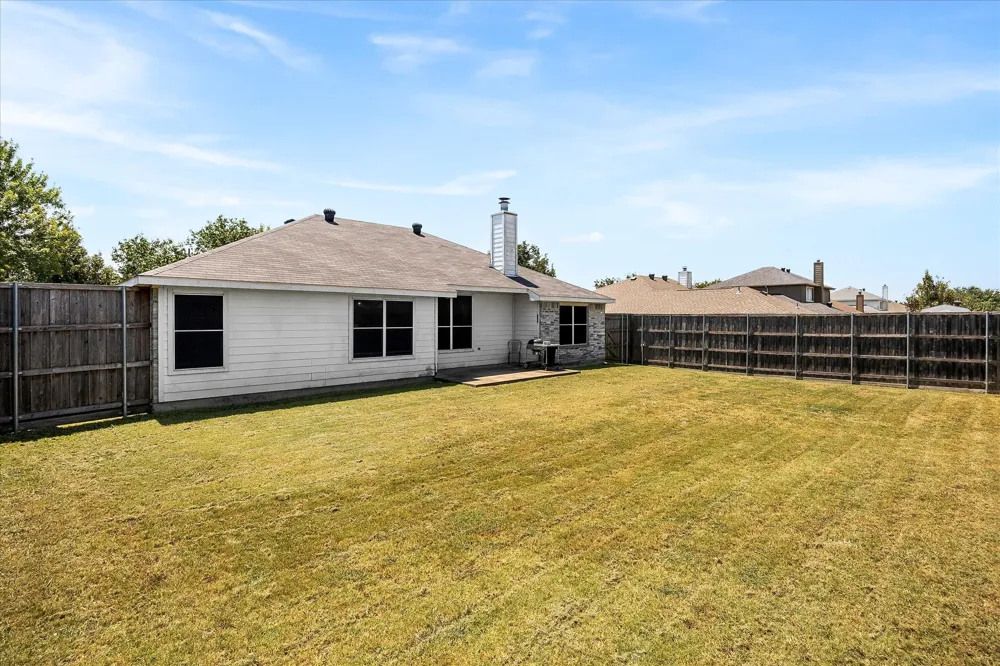 3512 Valley Forge Sachse, TX 75048