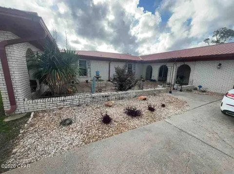 6715 Fox Lake Drive