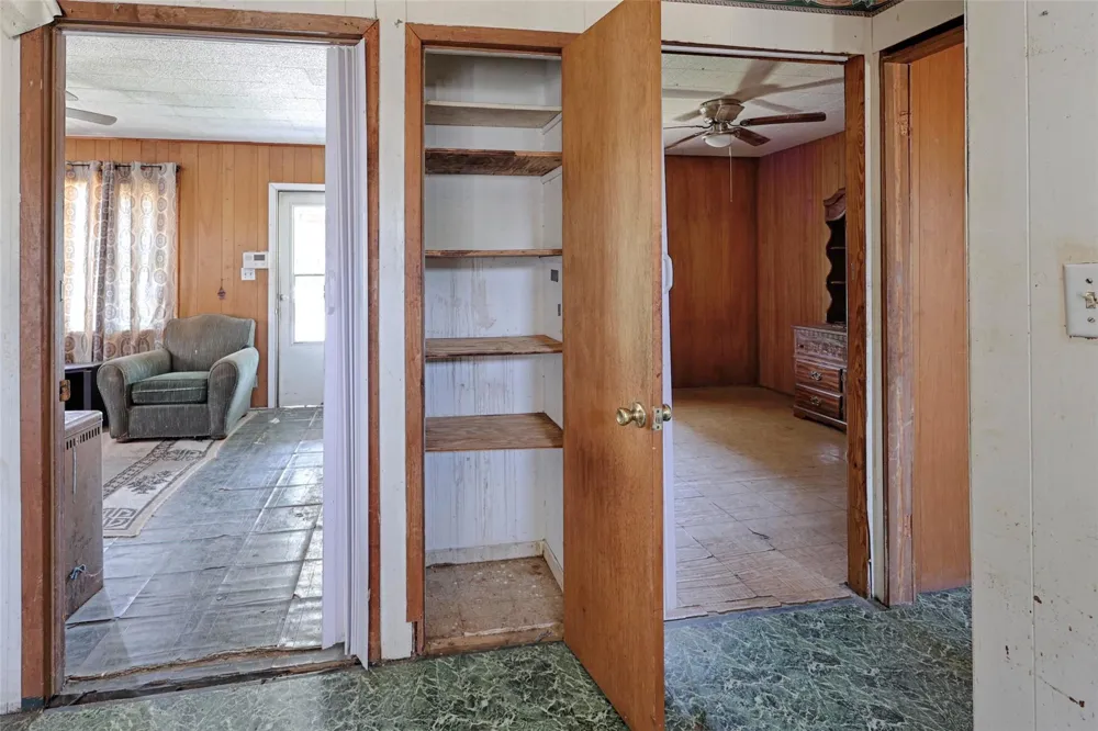 505 Kellett Avenue Schulenburg, TX 78956