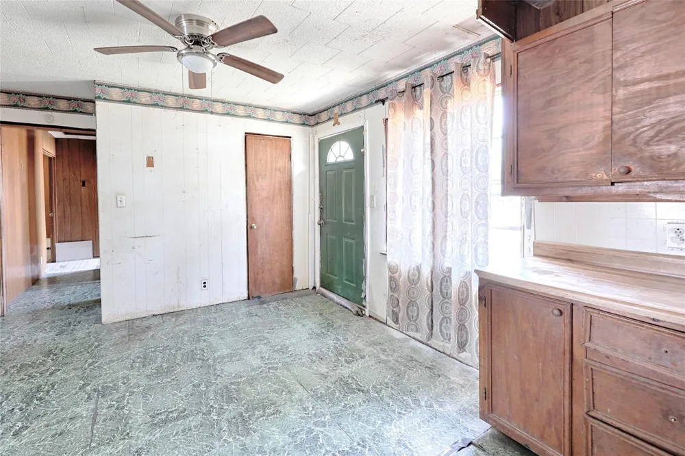 505 Kellett Avenue Schulenburg, TX 78956