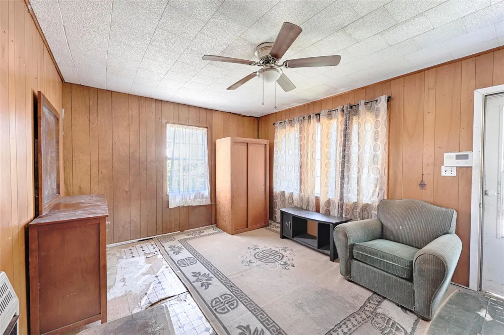 505 Kellett Avenue Schulenburg, TX 78956