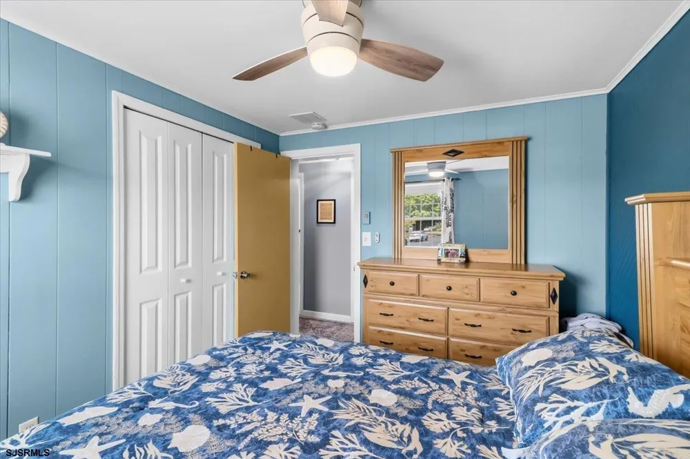 12 Ocean View Dr Ocean View, NJ 08230