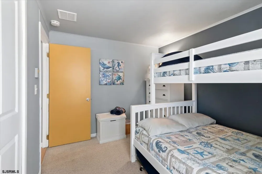 12 Ocean View Dr Ocean View, NJ 08230