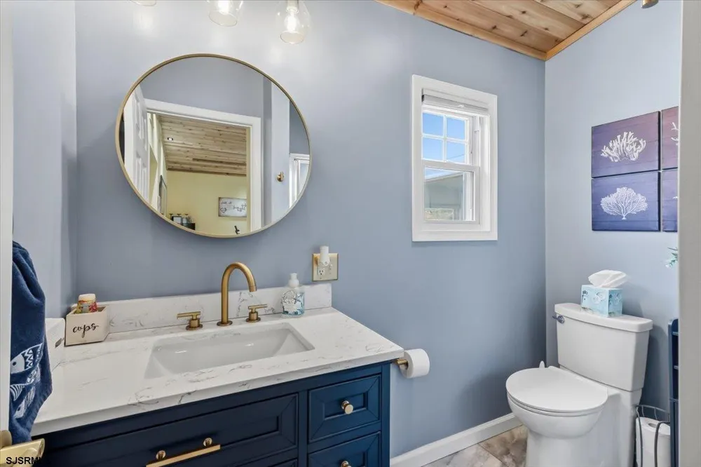 12 Ocean View Dr Ocean View, NJ 08230