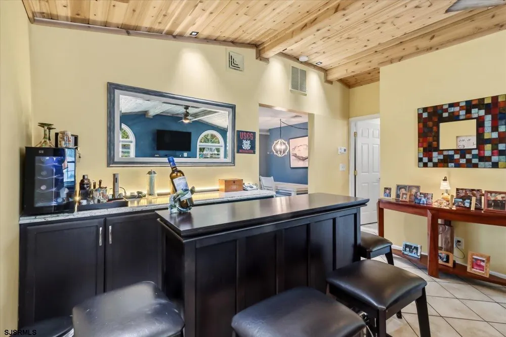 12 Ocean View Dr Ocean View, NJ 08230