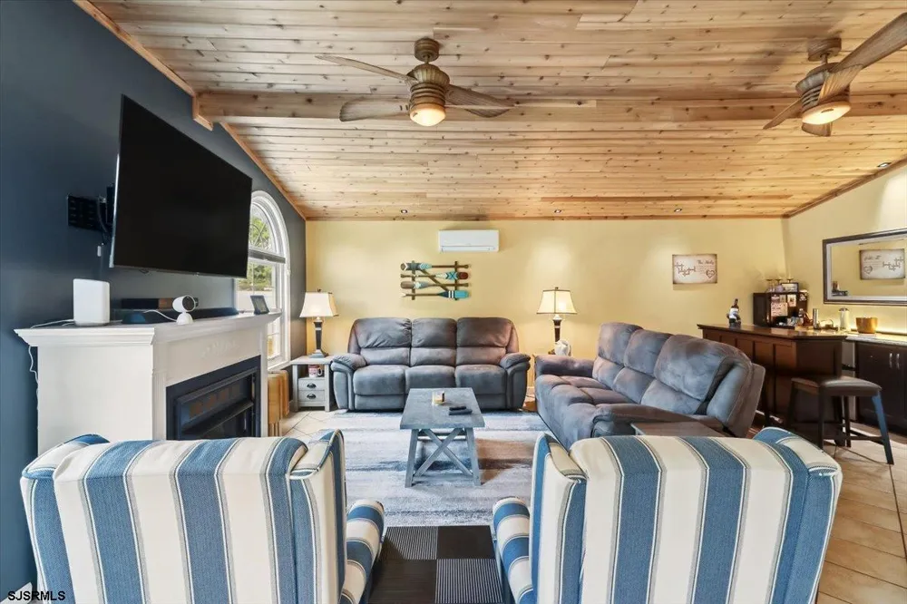 12 Ocean View Dr Ocean View, NJ 08230