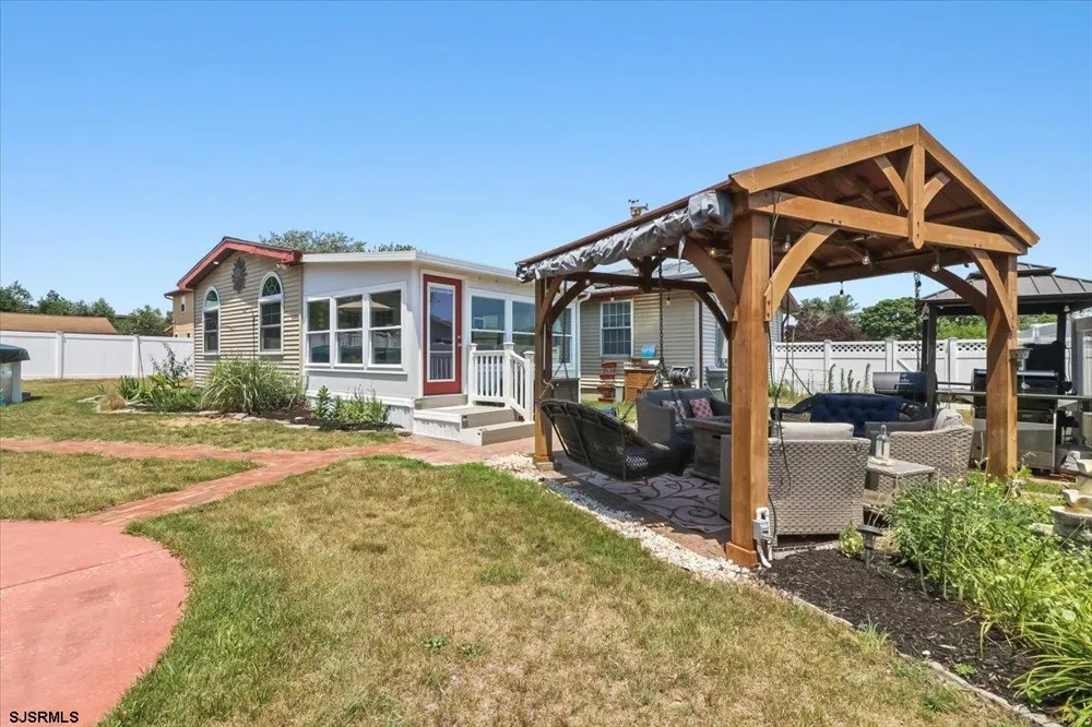 12 Ocean View Dr Ocean View, NJ 08230