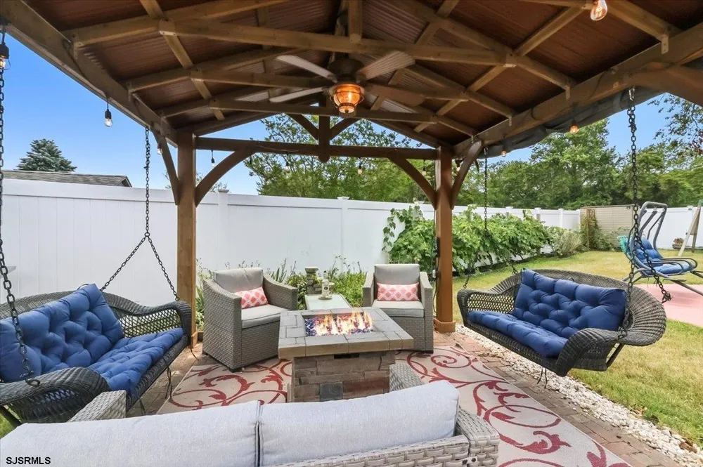 12 Ocean View Dr Ocean View, NJ 08230