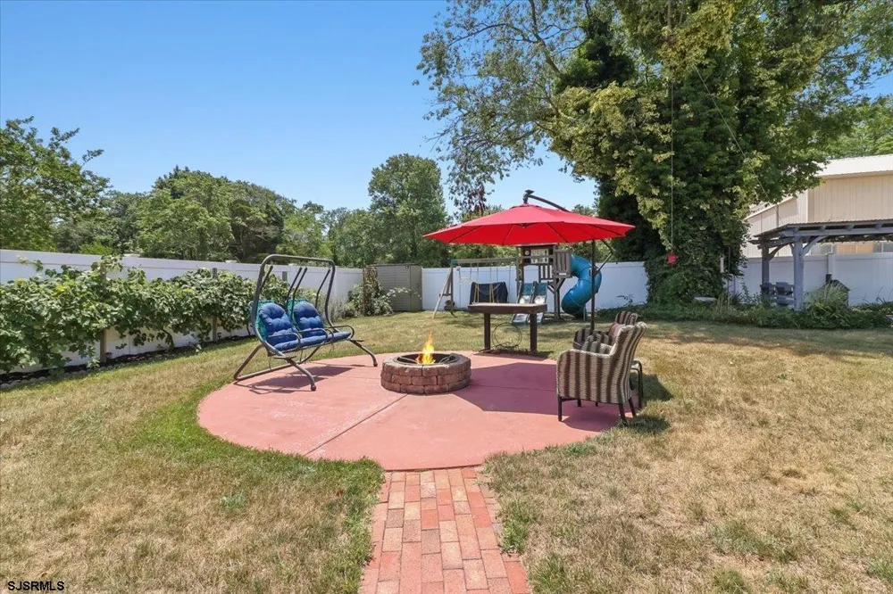 12 Ocean View Dr Ocean View, NJ 08230