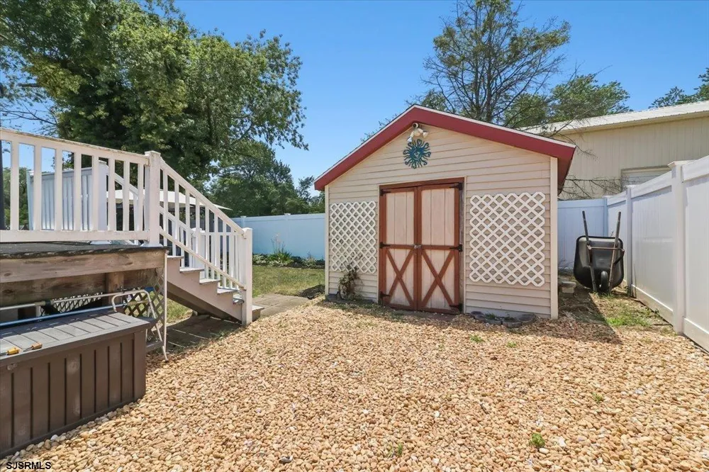 12 Ocean View Dr Ocean View, NJ 08230