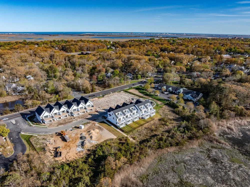 36 Creek View Ln Linwood, NJ 08221