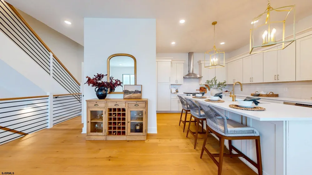 32 Creek View Ln Linwood, NJ 08221