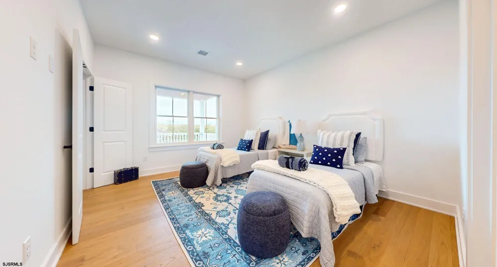32 Creek View Ln Linwood, NJ 08221