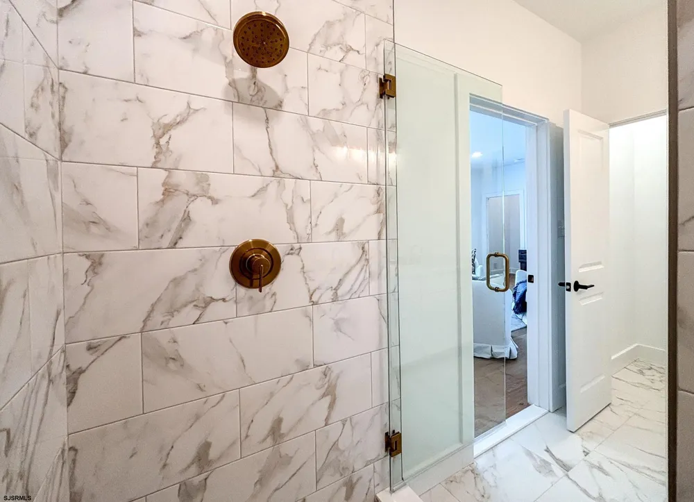 32 Creek View Ln Linwood, NJ 08221