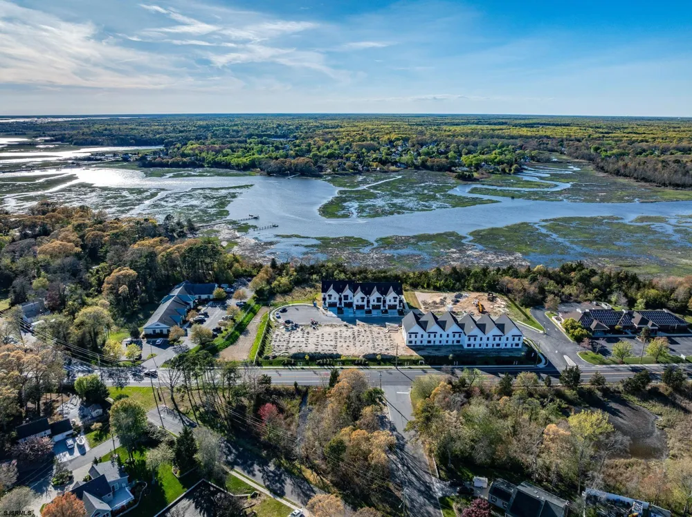 32 Creek View Ln Linwood, NJ 08221