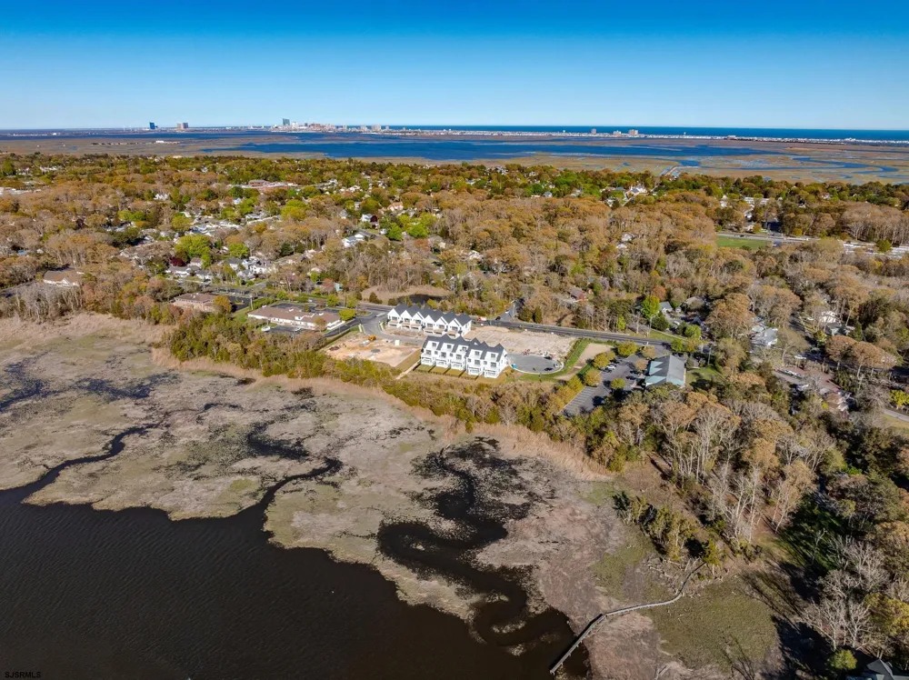 18 Creek View Ln Linwood, NJ 08221