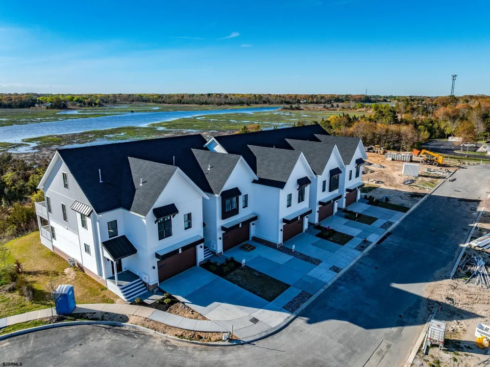 18 Creek View Ln Linwood, NJ 08221