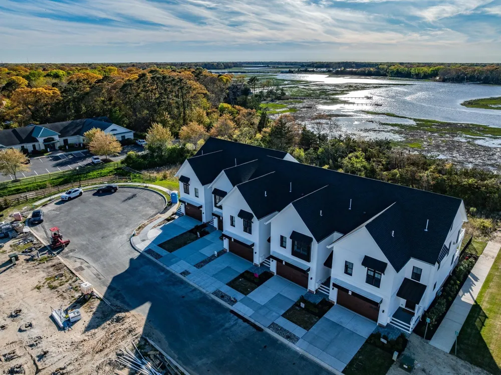 18 Creek View Ln Linwood, NJ 08221