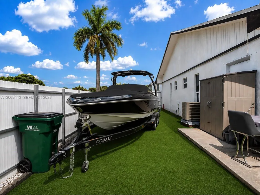 165 SW 113th Ct Sweetwater, FL 33174