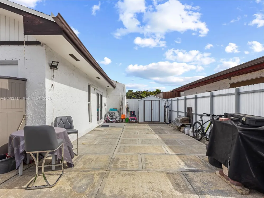 165 SW 113th Ct Sweetwater, FL 33174