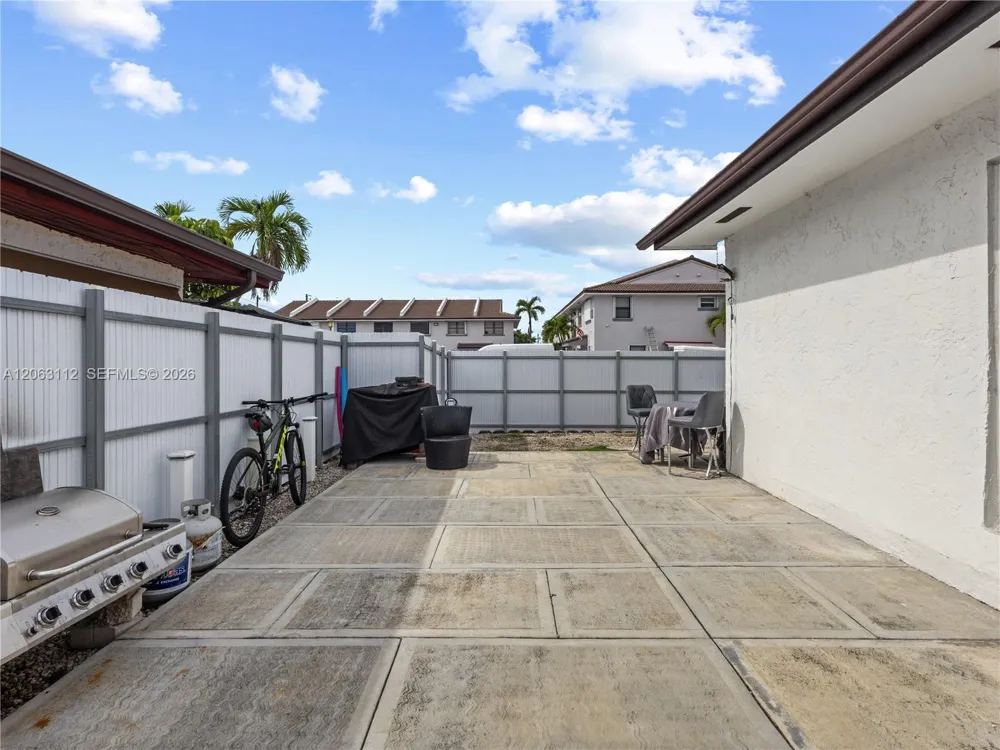 165 SW 113th Ct Sweetwater, FL 33174