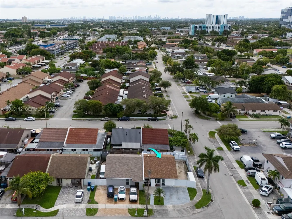 165 SW 113th Ct Sweetwater, FL 33174