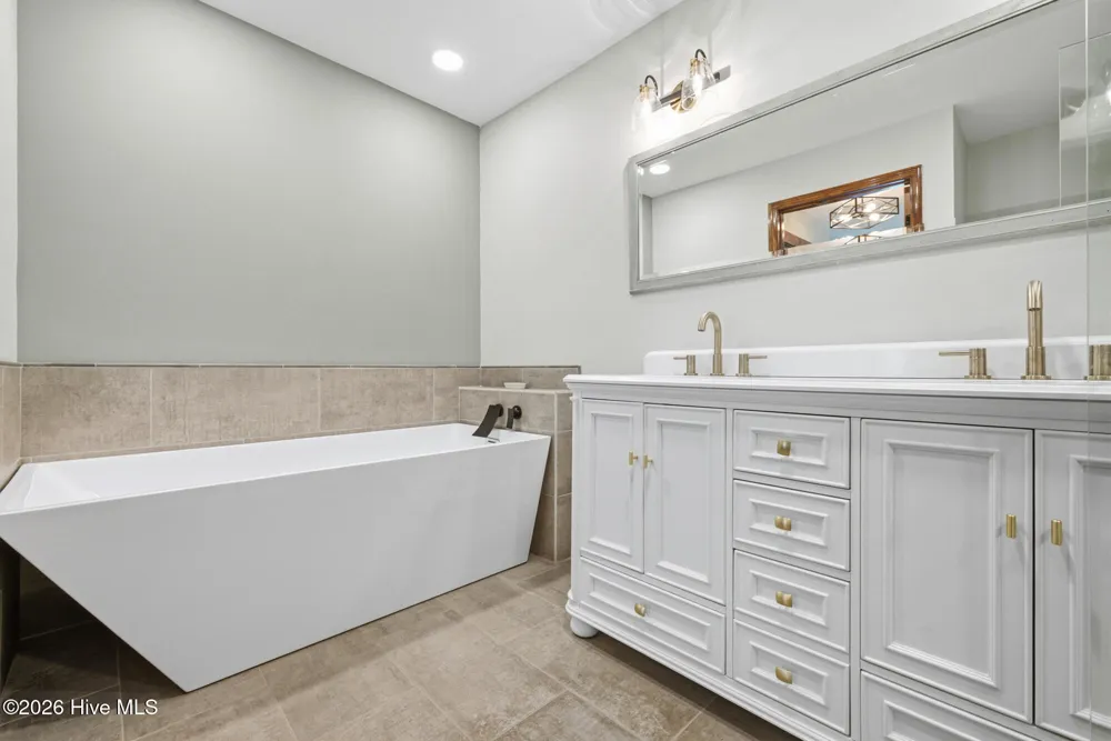 239 Woodland Heights Robbinsville, NC 28771