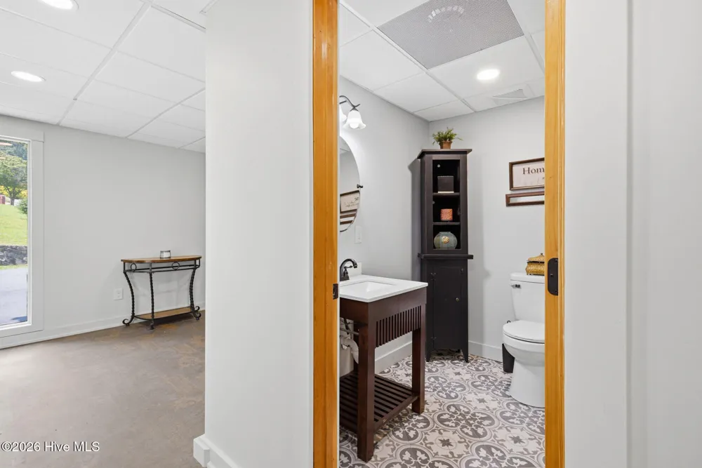 239 Woodland Heights Robbinsville, NC 28771