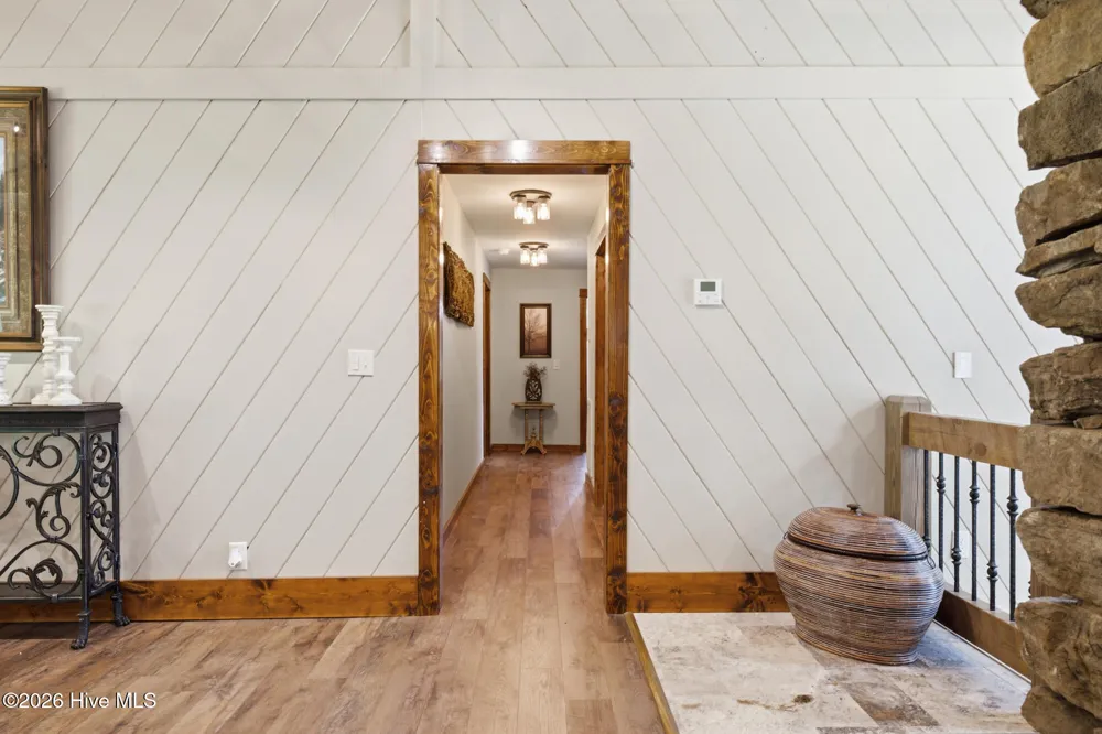 239 Woodland Heights Robbinsville, NC 28771