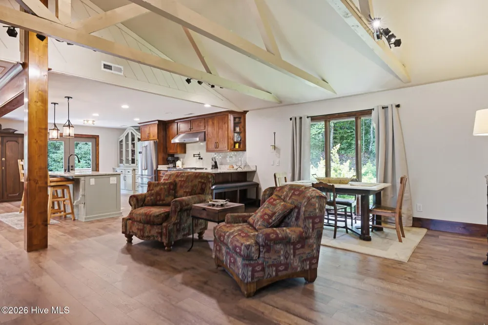 239 Woodland Heights Robbinsville, NC 28771