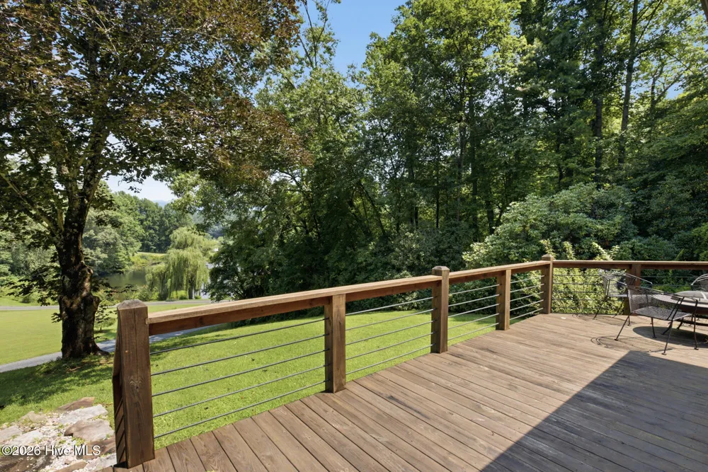 239 Woodland Heights Robbinsville, NC 28771
