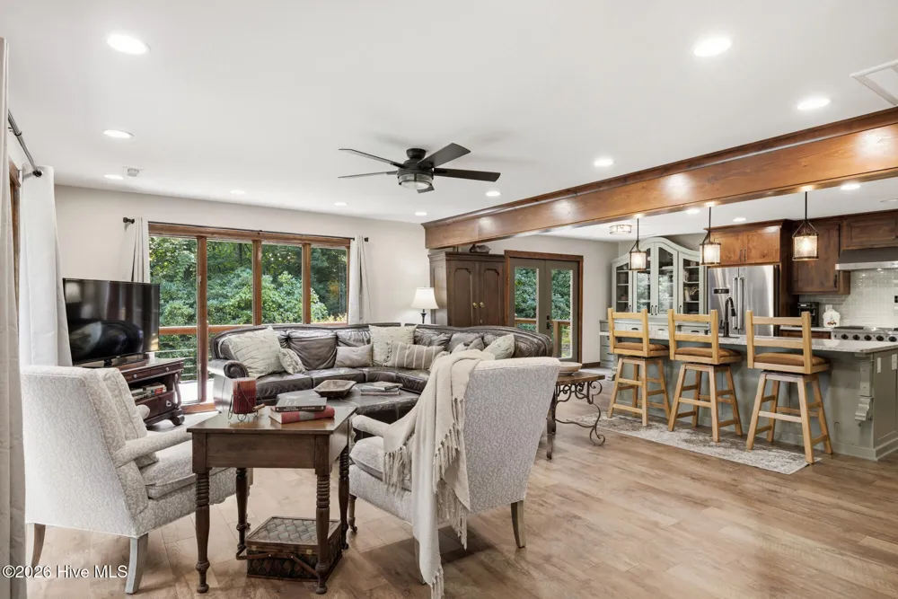 239 Woodland Heights Robbinsville, NC 28771