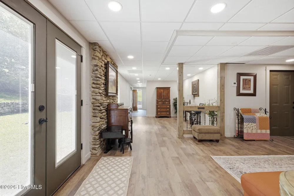 239 Woodland Heights Robbinsville, NC 28771