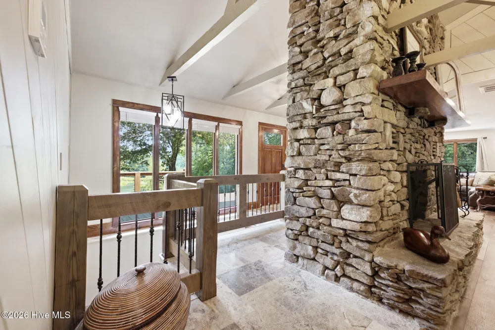 239 Woodland Heights Robbinsville, NC 28771