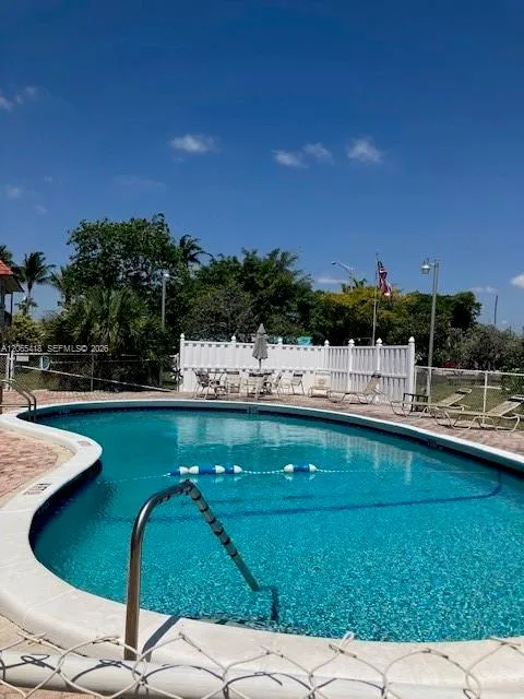 22 SE 3rd Ter #2 Dania Beach, FL 33004