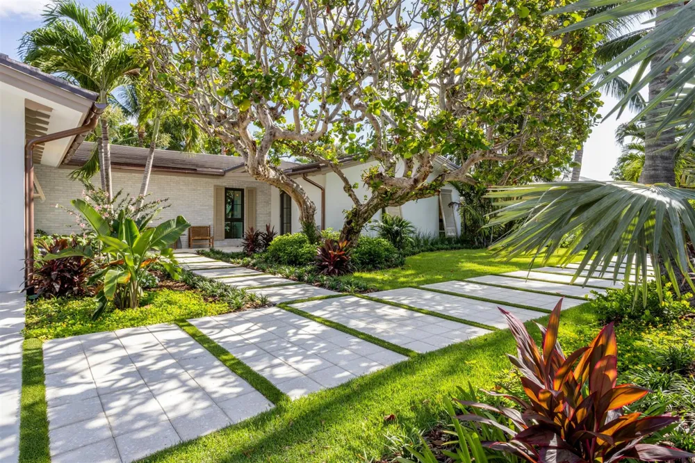 1125 Harbor Drive Delray Beach, FL 33483