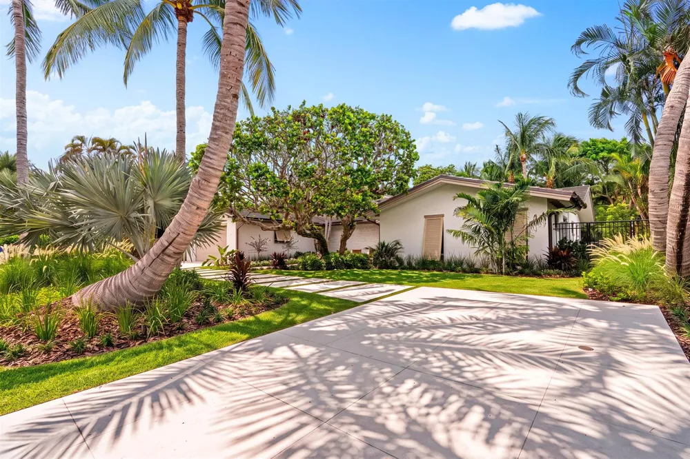1125 Harbor Drive Delray Beach, FL 33483