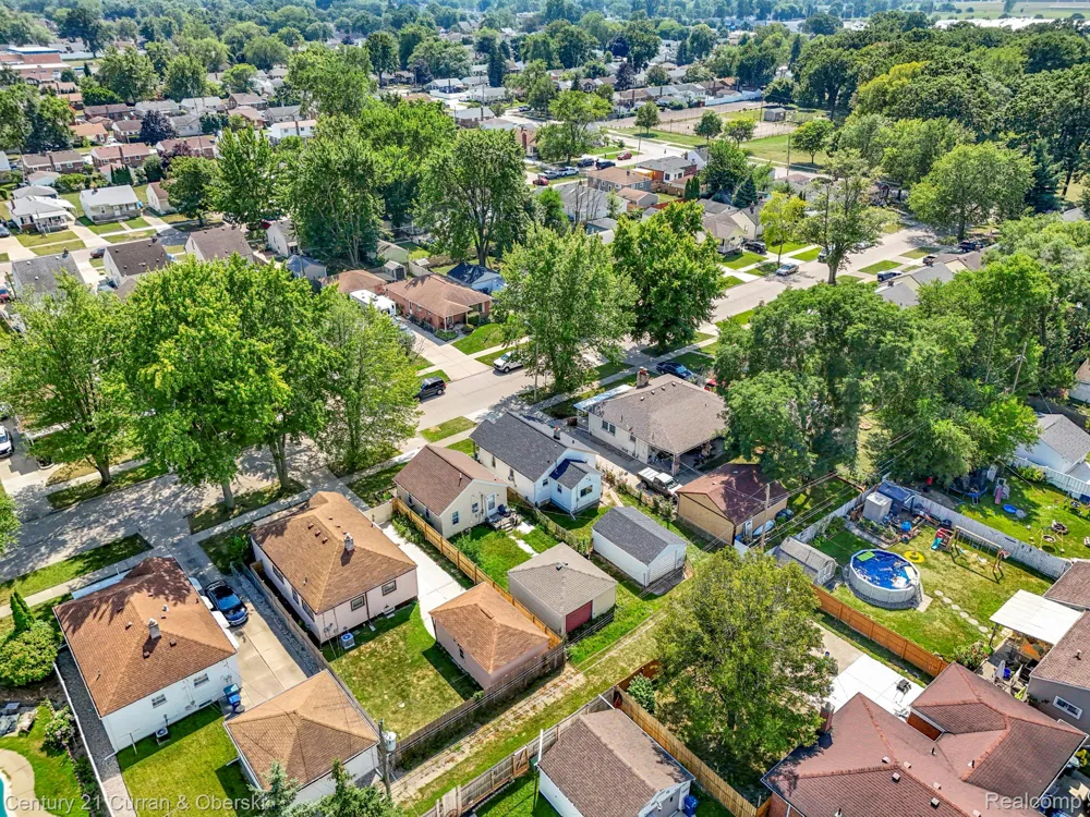 1644 Liberty Avenue Lincoln Park City, MI 48146