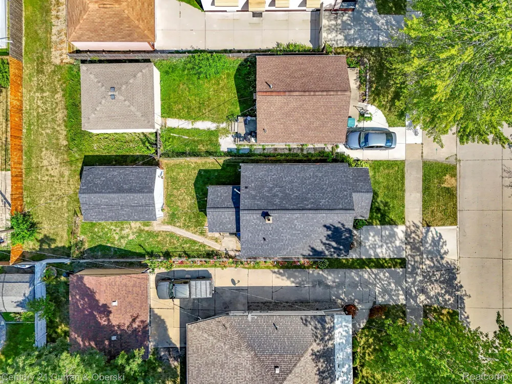 1644 Liberty Avenue Lincoln Park City, MI 48146