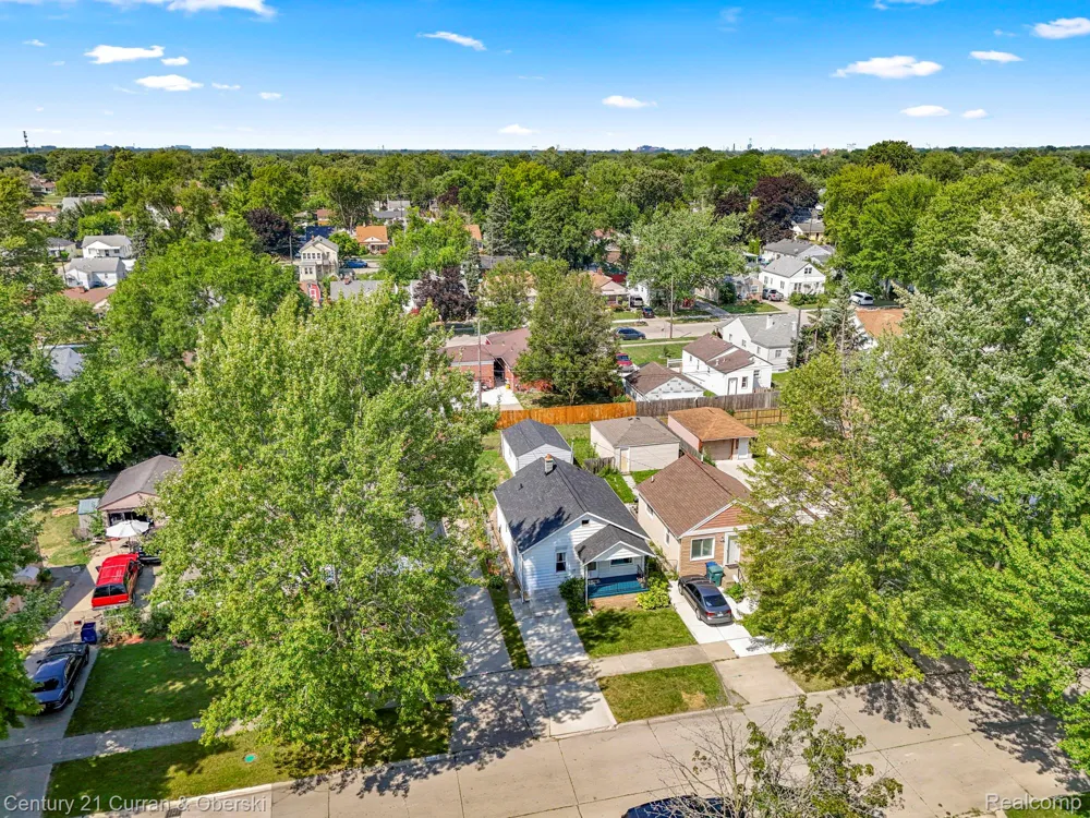 1644 Liberty Avenue Lincoln Park City, MI 48146