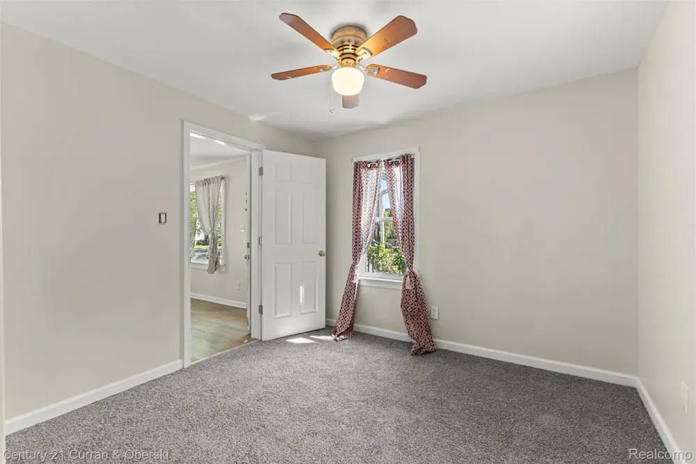 1644 Liberty Avenue Lincoln Park City, MI 48146