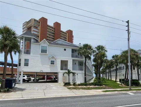 17960 GULF BOULEVARD #101