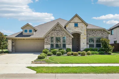 208 Oakcrest Drive