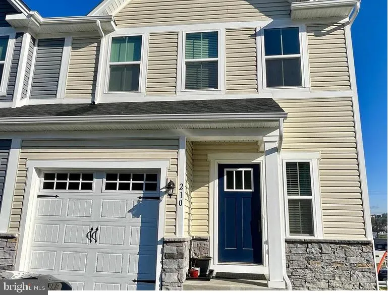 210 CHASE DRIVE Downingtown, PA 19335
